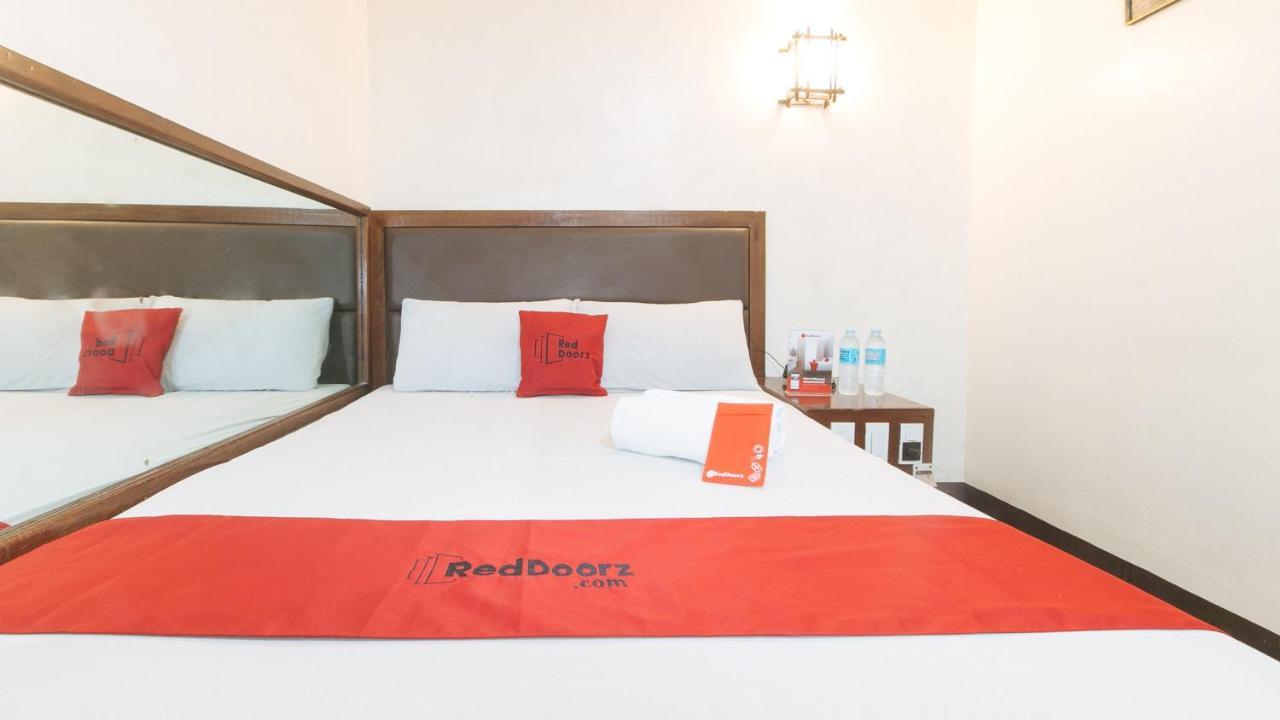 Reddoorz @ Riches Holiday Hotel Avenida Manila Exterior foto